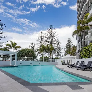 mantra-coolangatta-beach.queenslandhotels.net/