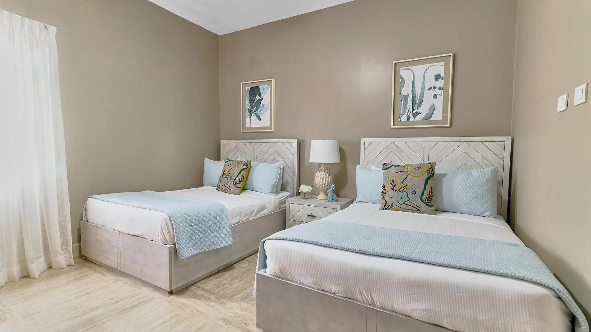 Costa Atlantica Punta Cana - Beach Vacation Condos Aparthotel